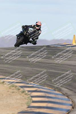 media/Nov-16-2025-Race Pace (Sun) [[8c5fa54630]]/Verified Riders/1-Turns 9 and 10 (925am)/